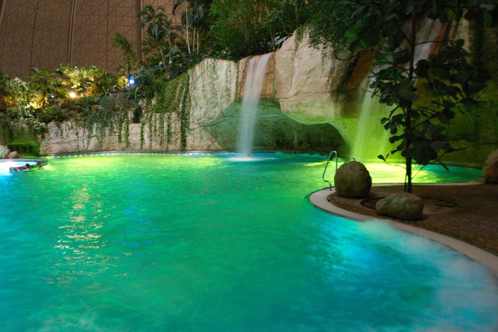 Tropical Islands Hotel Krausnick Exterior foto